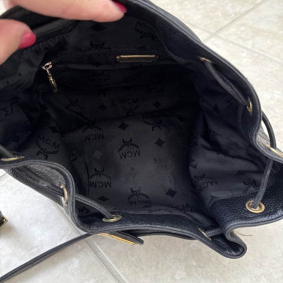 MCM Vintage Black Leather Drawstring Bucket Bag Purse Rare Large Boho‎ Hippie - Picture 14 of 16
